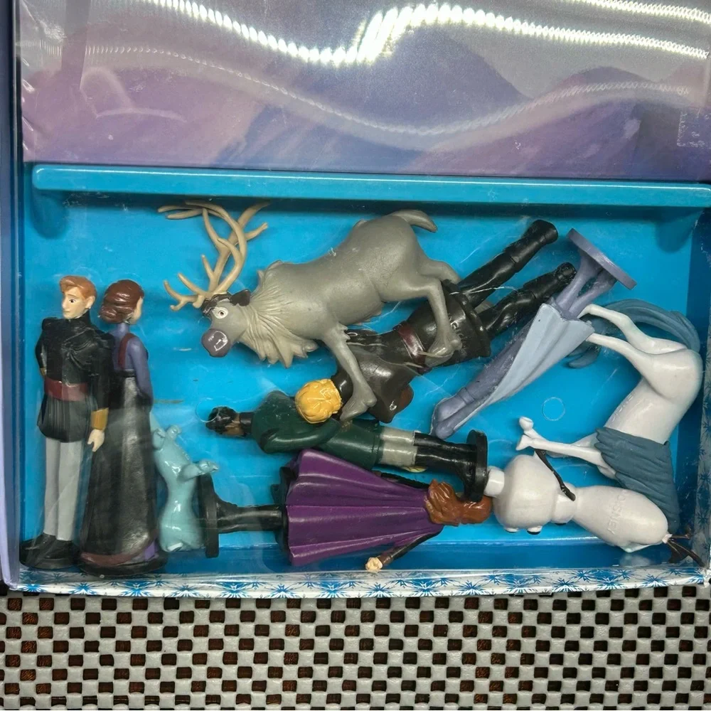 Phidal Publishing Disney Frozen 2 My Busy Books Storybook Figurines Playmat New - Picture 9 of 16